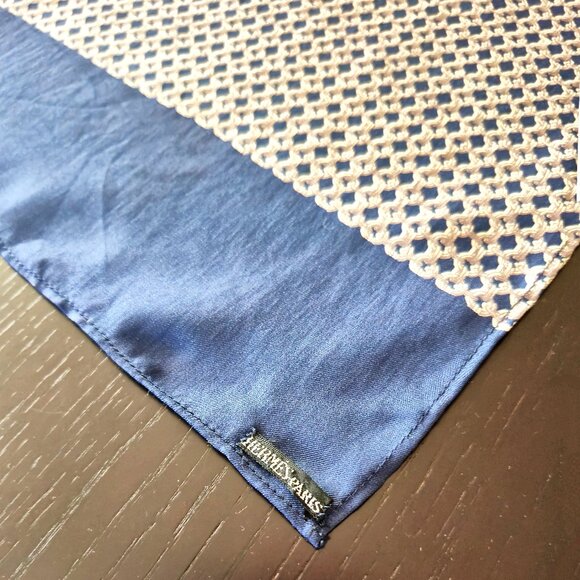 Hermes Paris Silk Pocket Square Navy 11.5x11.5 - Picture 3 of 9